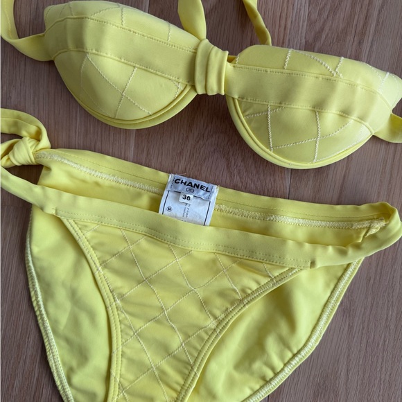 Vintage Chanel Bright Yellow Quilted Bikini- size 36 - Picture 2 of 5